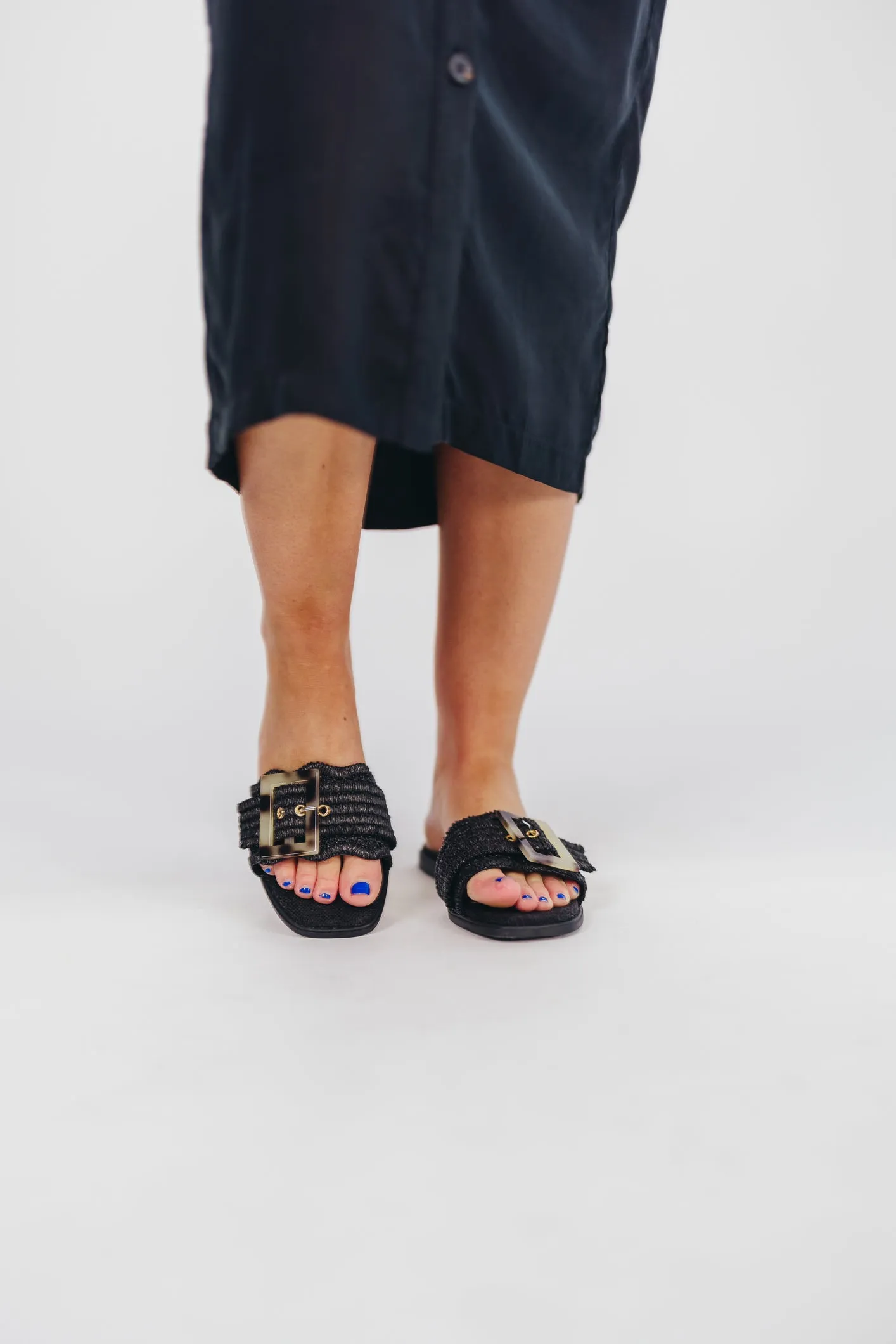 Leslie Raffia Slide with Tortoise Buckle in Black