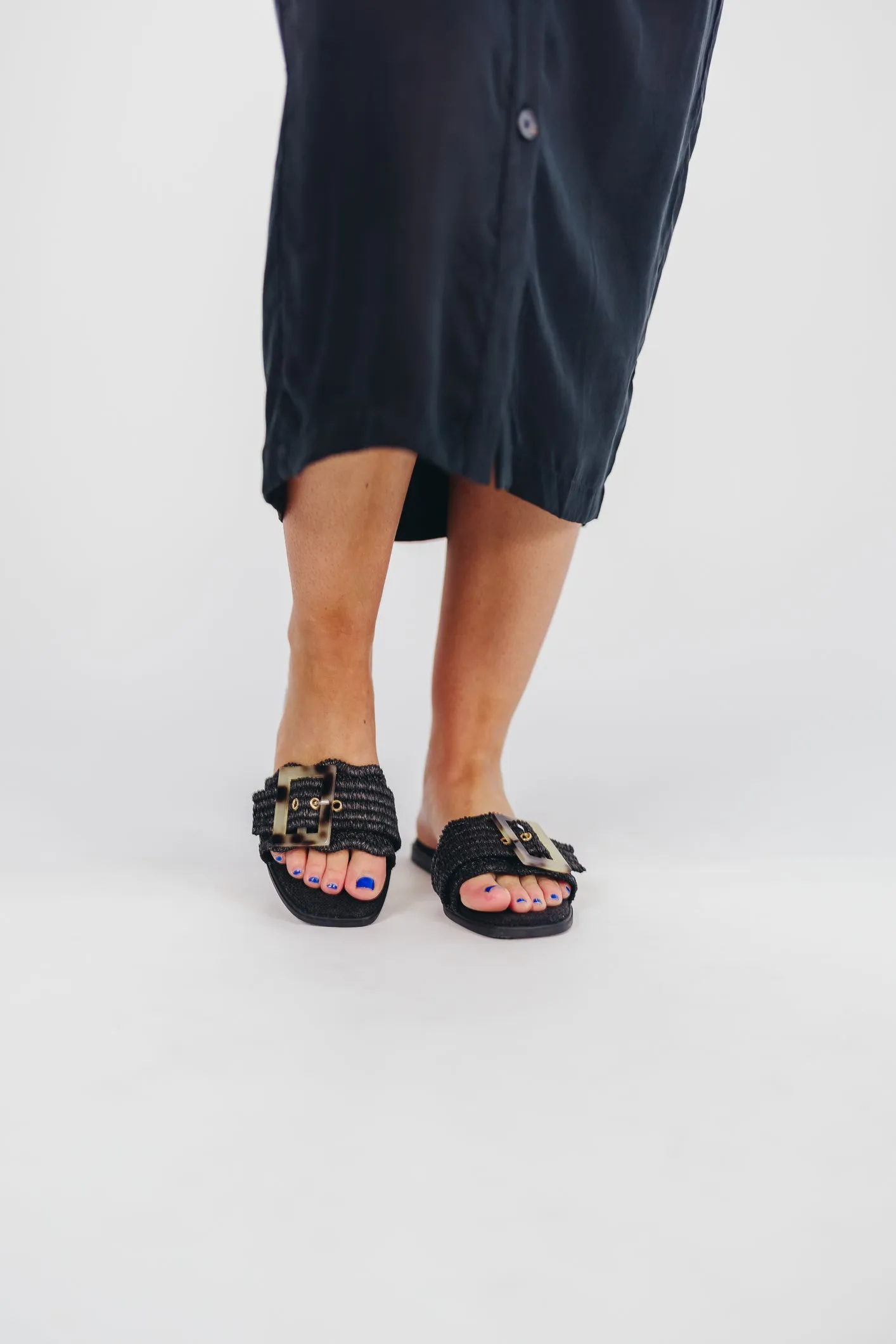Leslie Raffia Slide with Tortoise Buckle in Black
