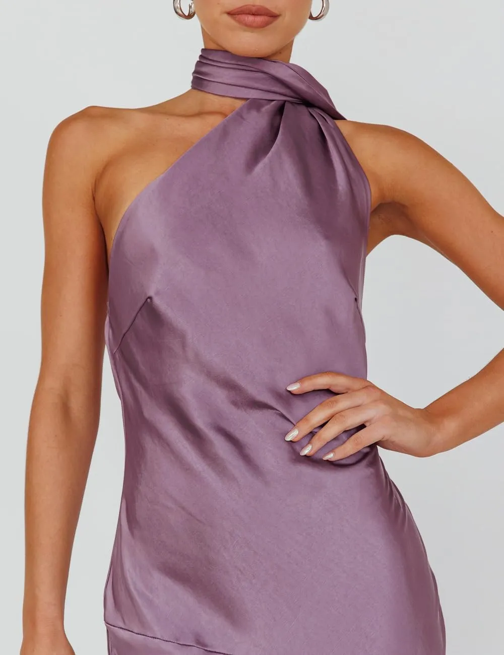 Sexy Satin Backless Halter Wedding Guest Dresses for Women Sleeveless Elegant Cowl Back Slit Midi Cocktail Dress Evening Gown